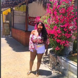 Meet your Posher, Jasmine